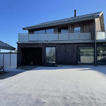 5 Star In Vesteroy Feriehus *